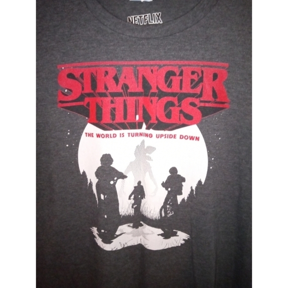 Stranger Things Gray with Red Lettering Short Sleeved Comfy Graphic T-Shirt  L - Picture 3 of 5